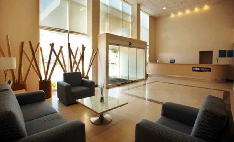 City Express By Marriott Minatitlan Interior photo